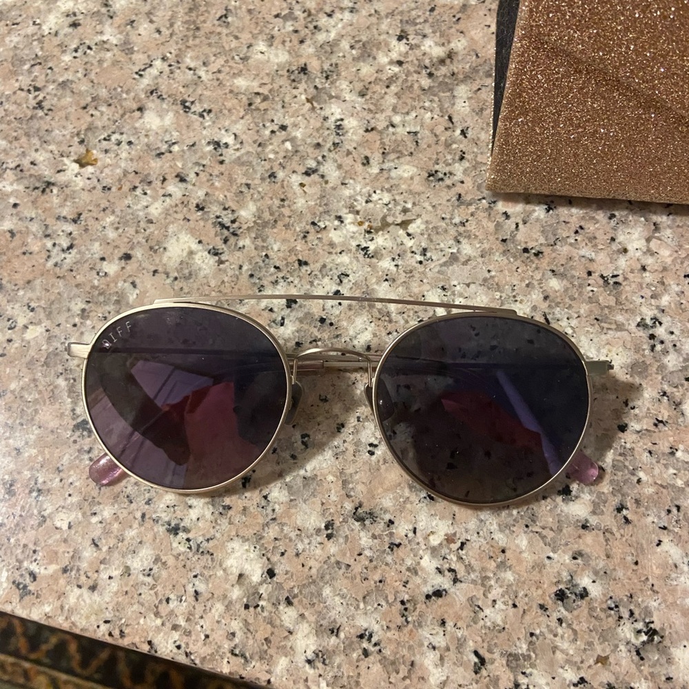 Diff Eyewear x Jessie James Decker purple polarized sunglasses